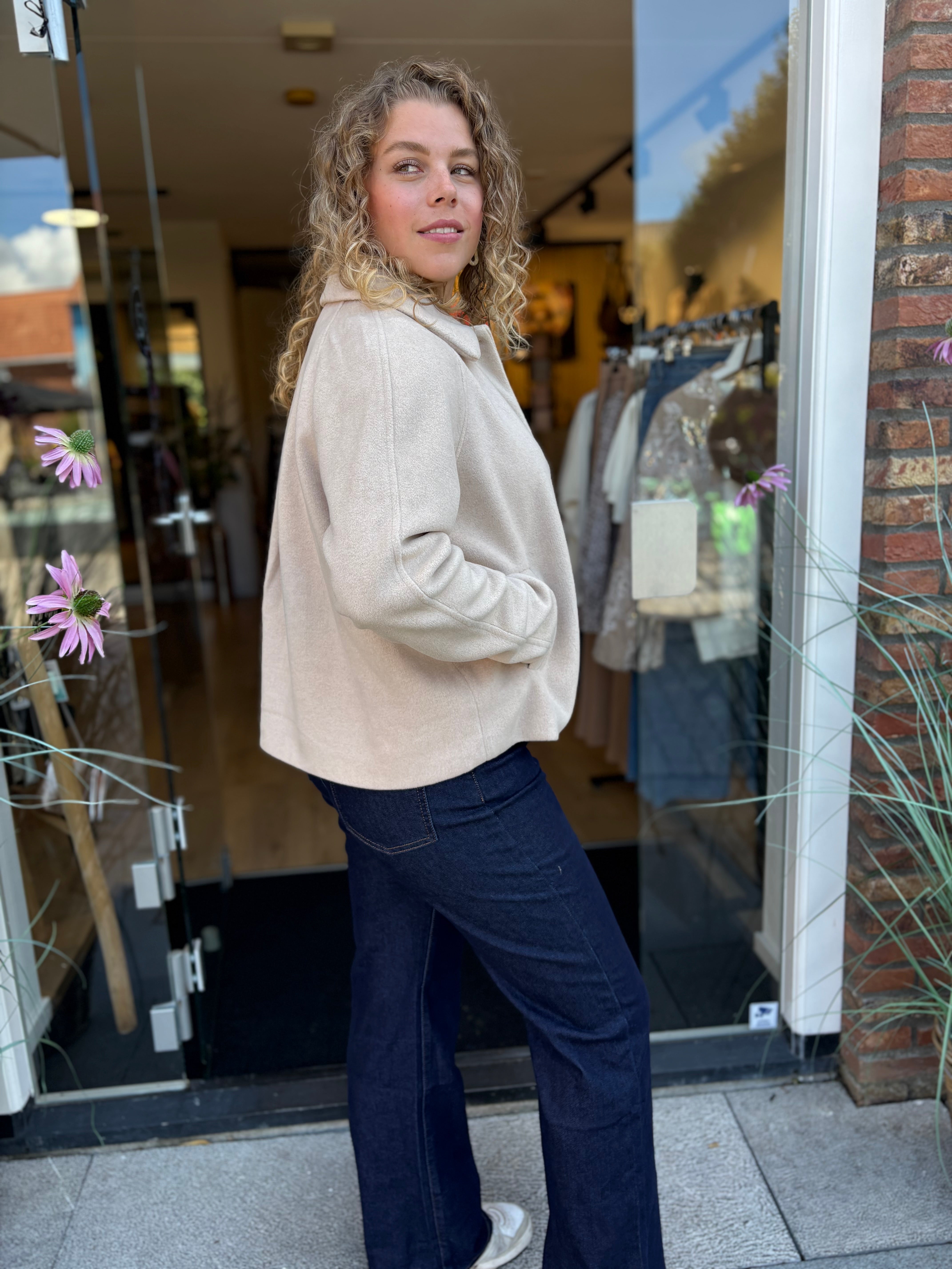 JAS CS THE LABEL ZAND