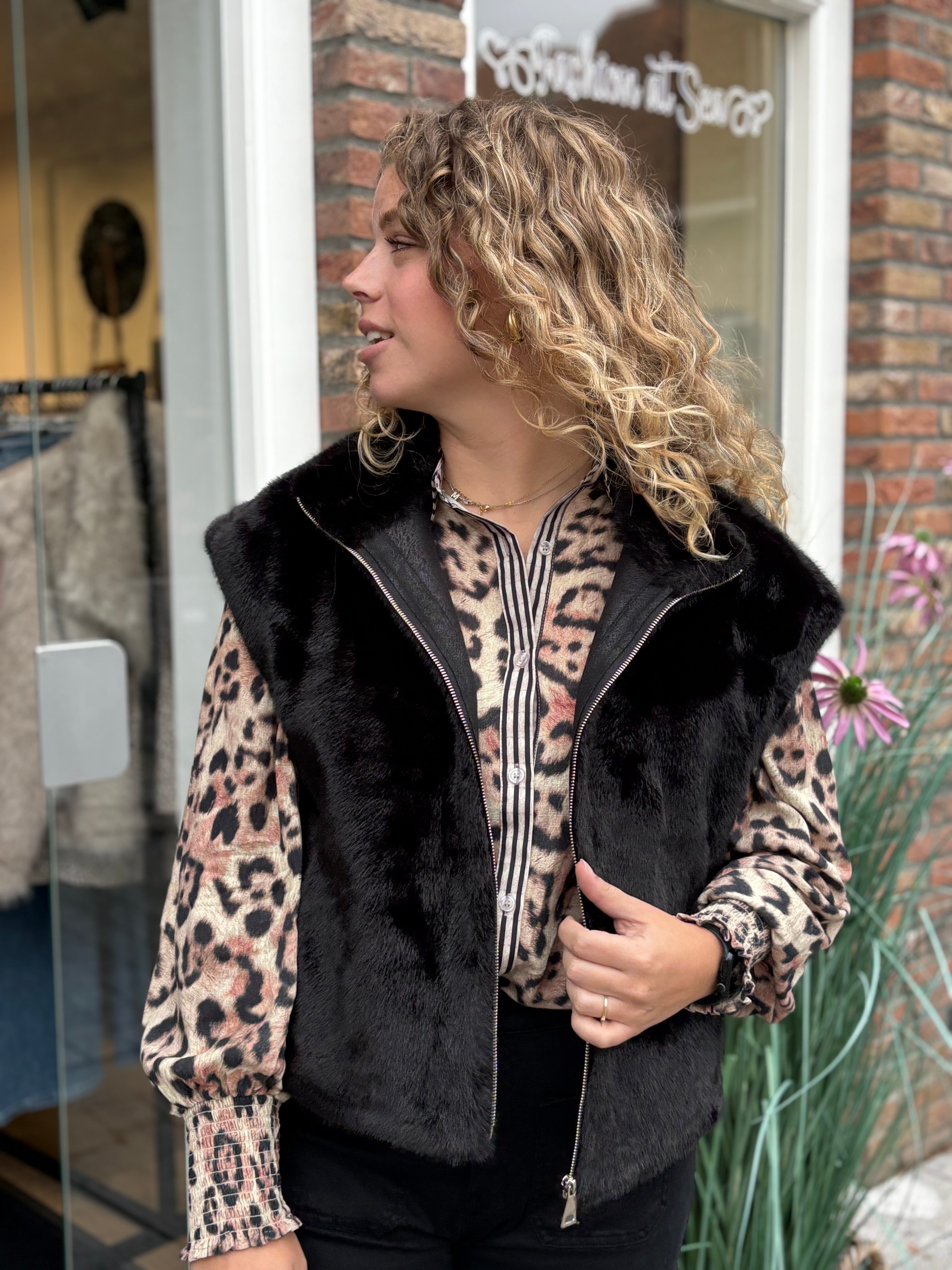 GILET FAKE FUR ZWART