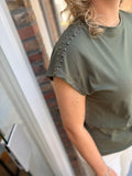 SHIRT ONE SIZE MET STUDS DIV KLEUREN