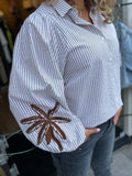 BLOUSE BRUIN/ECRU PALMBOOM PRINT