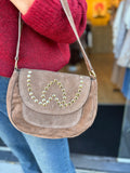 TASSEN LEER/SUEDE BRUIN MET STUDS