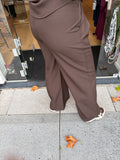 BROEK/PANTALON BRUIN OF OLIJF GROEN