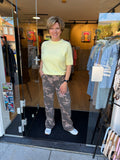 BROEK ARMY MET GOUDEN KNOOP DETAIL