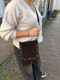 TAS LEER MET FRANJE EN GOUDEN STUDS