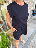 SET VAN SHORT EN SHIRT DONKER BLAUW