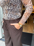 BROEK/PANTALON BRUIN OF OLIJF GROEN