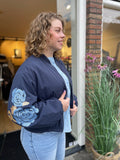 JAS/BOMBER BLAUW MET PRINT C&S